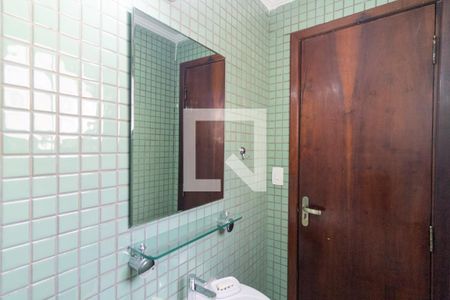Casa à venda com 160m², 4 quartos e 2 vagasLavabo