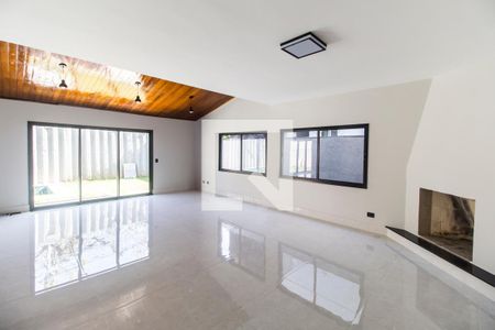 Sala de casa de condomínio à venda com 4 quartos, 400m² em Alphaville, São Paulo