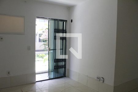 Sala de apartamento para alugar com 2 quartos, 60m² em Jacarepaguá, Rio de Janeiro