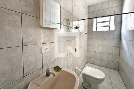 Banheiro de casa para alugar com 1 quarto, 50m² em Parque Santa Bárbara, Campinas