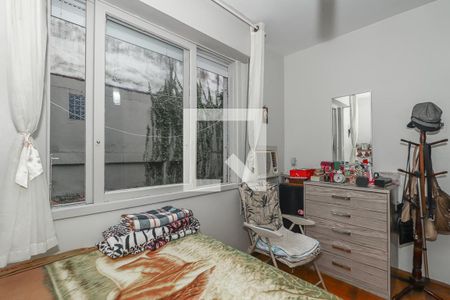 Quarto de apartamento à venda com 3 quartos, 65m² em Petrópolis, Porto Alegre