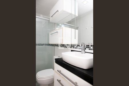 Banheiro de apartamento para alugar com 1 quarto, 49m² em Partenon, Porto Alegre