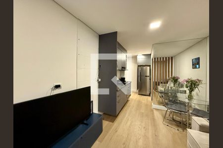 Sala de apartamento para alugar com 1 quarto, 38m² em Jardim Caravelas, São Paulo