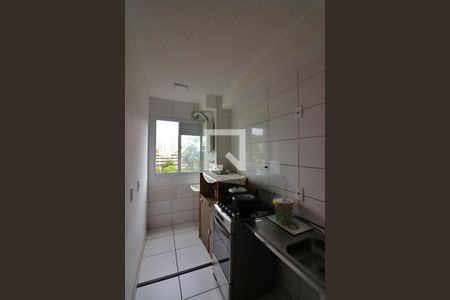 Cozinha e Área de Serviço de apartamento para alugar com 2 quartos, 49m² em Parque Bristol, São Bernardo do Campo