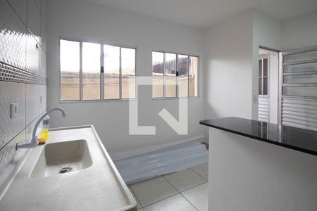 Sala/Cozinha de casa para alugar com 1 quarto, 39m² em Vila Germinal, São Paulo