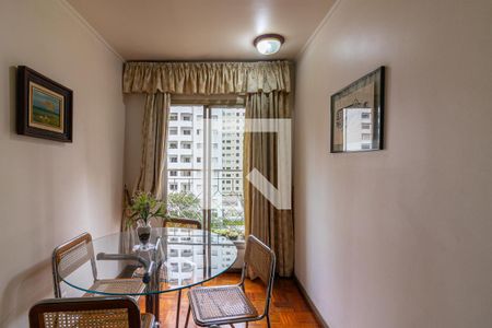 Sala de apartamento para alugar com 2 quartos, 50m² em Indianópolis, São Paulo