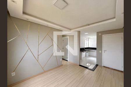 Sala de apartamento à venda com 2 quartos, 38m² em Jardim São Luís, São Paulo