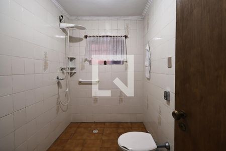 Banheiro de casa à venda com 3 quartos, 180m² em Vila Silvestre, Santo André