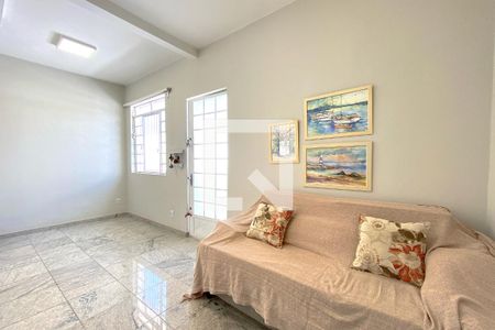 Sala de casa à venda com 3 quartos, 120m² em Concórdia, Belo Horizonte