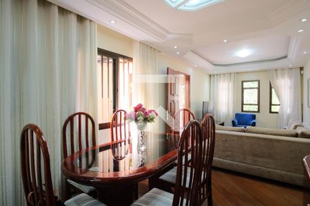 Sala de casa à venda com 4 quartos, 252m² em Jardim Textil, São Paulo