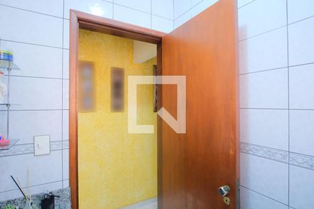 Lavabo de casa à venda com 4 quartos, 252m² em Jardim Textil, São Paulo