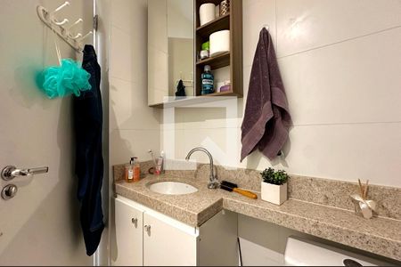 Banheiro de apartamento à venda com 1 quarto, 41m² em Flamengo, Rio de Janeiro