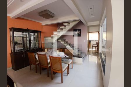 Casa à venda com 3 quartos, 306m² em Cerâmica, São Caetano do Sul