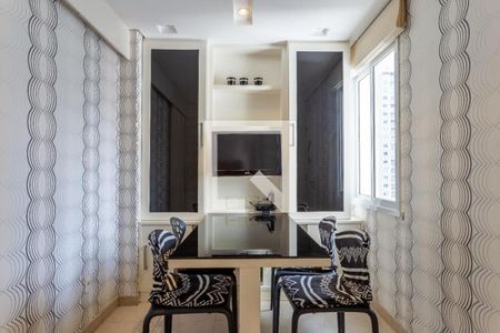 Apartamento à venda com 3 quartos, 157m² em Pinheiros, São Paulo