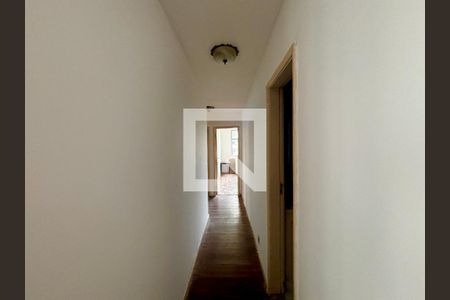 Corredor de apartamento à venda com 3 quartos, 90m² em Leblon, Rio de Janeiro