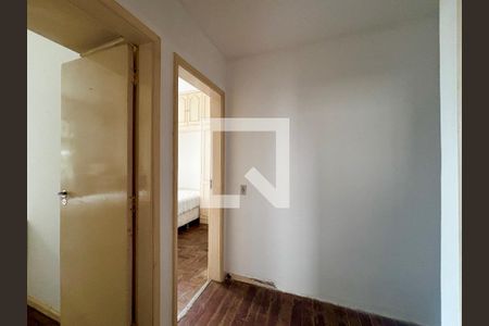 Corredor de apartamento à venda com 3 quartos, 90m² em Leblon, Rio de Janeiro