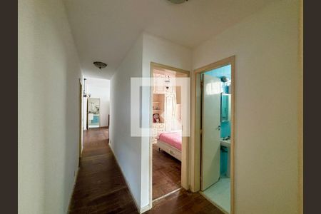 Corredor de apartamento à venda com 3 quartos, 90m² em Leblon, Rio de Janeiro