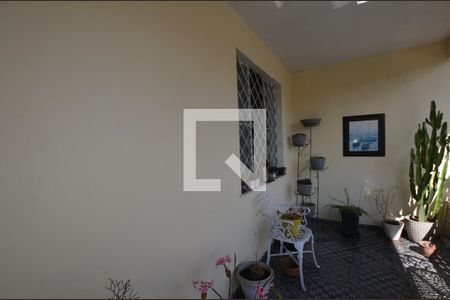 Varanda da Sala de casa para alugar com 2 quartos, 220m² em Marechal Hermes, Rio de Janeiro