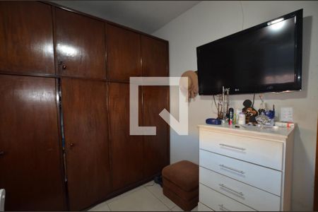Quarto  de casa para alugar com 2 quartos, 220m² em Marechal Hermes, Rio de Janeiro