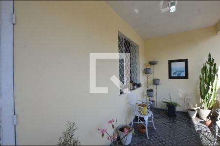 Varanda da Sala de casa para alugar com 2 quartos, 220m² em Marechal Hermes, Rio de Janeiro