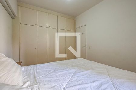 Quarto 1 de apartamento à venda com 2 quartos, 68m² em Jardim Paulista, São Paulo