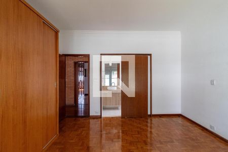 Suíte 1 de casa para alugar com 4 quartos, 350m² em Lapa, São Paulo