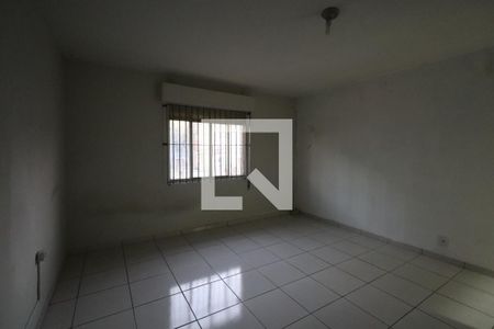 Quarto 1 de casa para alugar com 2 quartos, 115m² em Penha de França, São Paulo