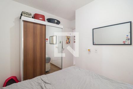 Quarto 1 de apartamento para alugar com 2 quartos, 43m² em Jardim Monte Alegre, Taboão da Serra