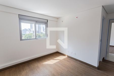 Suíte 1 de apartamento à venda com 2 quartos, 67m² em Savassi, Belo Horizonte