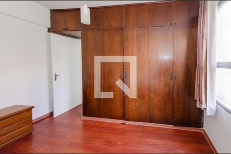 Quarto 2 de apartamento para alugar com 2 quartos, 60m² em Conjunto California, Belo Horizonte