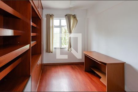 Quarto 1 de apartamento para alugar com 2 quartos, 60m² em Conjunto California, Belo Horizonte