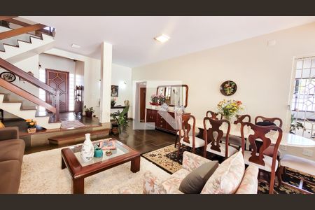 Sala de casa à venda com 5 quartos, 450m² em Cidade Universitária, Campinas
