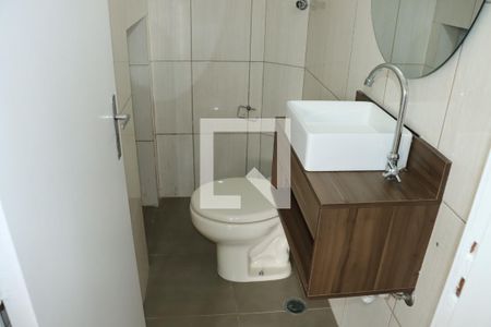 Lavabo de casa de condomínio para alugar com 2 quartos, 70m² em Cemucam, Cotia