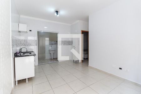 Sala de casa de condomínio para alugar com 2 quartos, 42m² em Parada Xv de Novembro, São Paulo