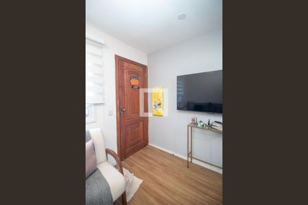 Sala de casa de condomínio à venda com 3 quartos, 87m² em Hípica, Porto Alegre