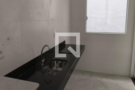 Casa à venda com 2 quartos, 112m² em Planalto, Belo Horizonte