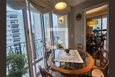 Apartamento à venda com 4 quartos, 237m² em Campo Belo, São Paulo