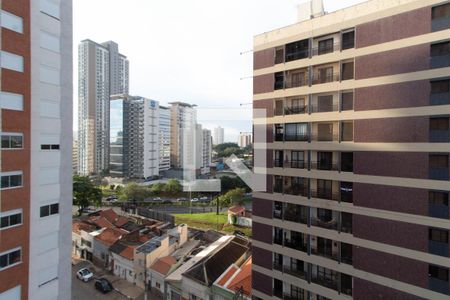 Vista da Sacada da Sala de apartamento à venda com 2 quartos, 47m² em Centro, Campinas