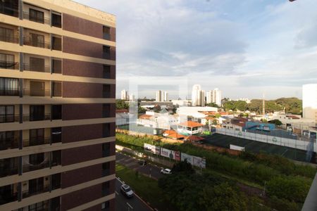 Vista da Sacada da Sala de apartamento à venda com 2 quartos, 47m² em Centro, Campinas