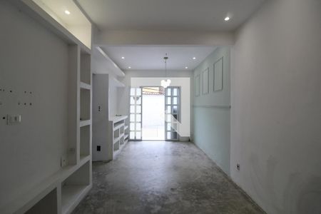 Sala de casa para alugar com 3 quartos, 120m² em Taquara, Rio de Janeiro