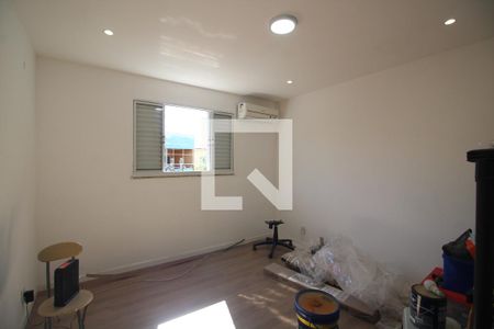 Quarto 1 de casa para alugar com 3 quartos, 100m² em Taquara, Rio de Janeiro