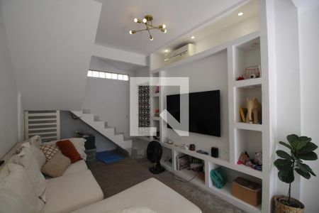 Sala de casa para alugar com 3 quartos, 120m² em Taquara, Rio de Janeiro