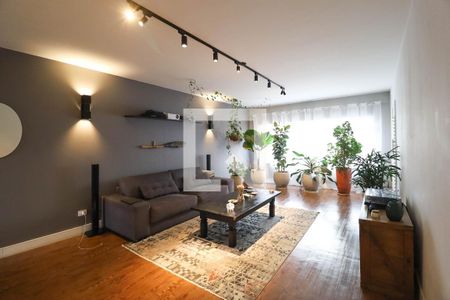 Casa à venda com 3 quartos, 215m² em Carandiru, São Paulo