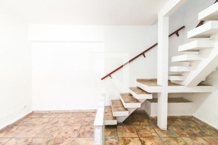 Sala/Cozinha de casa para alugar com 2 quartos, 90m² em Jardim Bonifacio, São Paulo