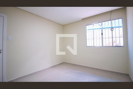 Quarto 2 de casa para alugar com 2 quartos, 62m² em Vila Macedopolis, São Paulo
