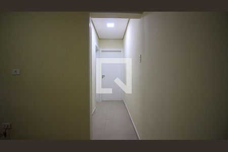 Corredor de casa para alugar com 2 quartos, 62m² em Vila Macedopolis, São Paulo