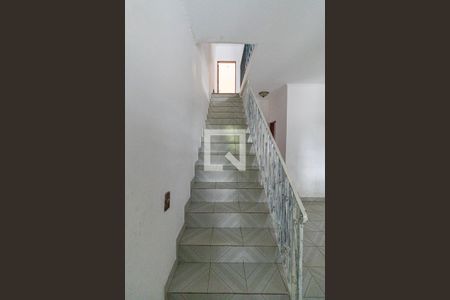 Escada de casa à venda com 3 quartos, 110m² em Jardim Ipanema(zona Leste), São Paulo