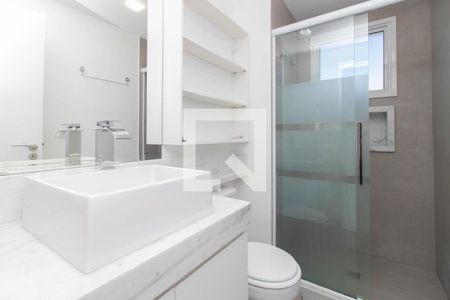 Banheiro de apartamento para alugar com 1 quarto, 41m² em Partenon, Porto Alegre