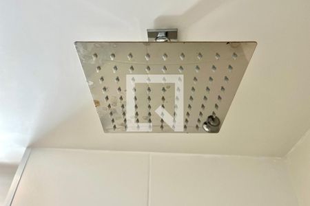 Banheiro de kitnet/studio à venda com 1 quarto, 25m² em Vila Guarani (zona Sul), São Paulo