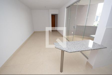 Apartamento à venda com 3 quartos, 78m² em Floresta, Belo Horizonte